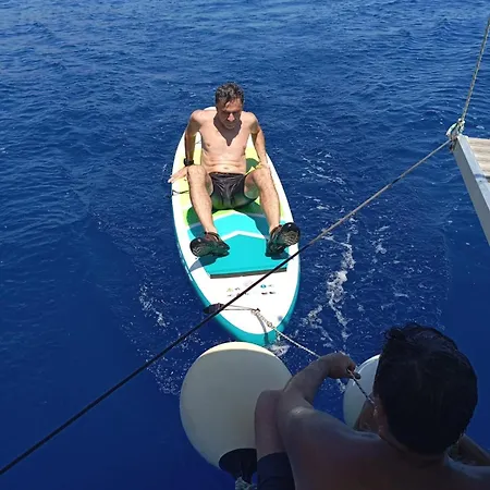 Yacht-urlaub In Den Buchten Von Botel