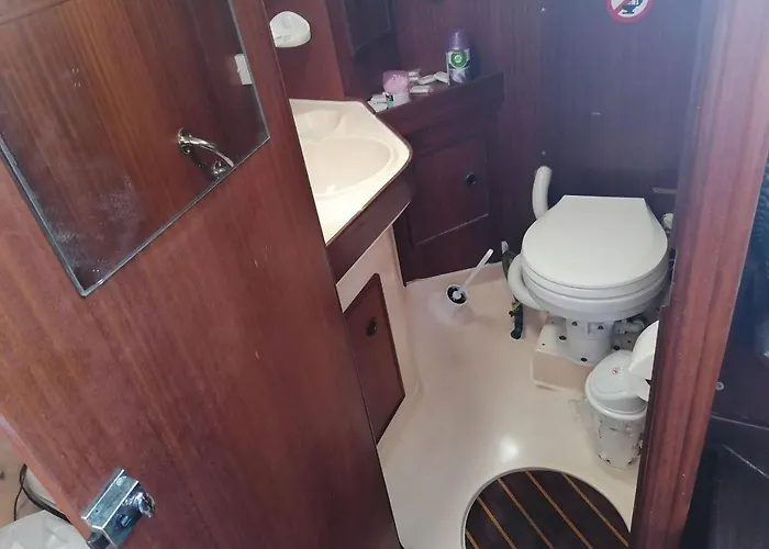 Yacht-urlaub In Den Buchten Von *